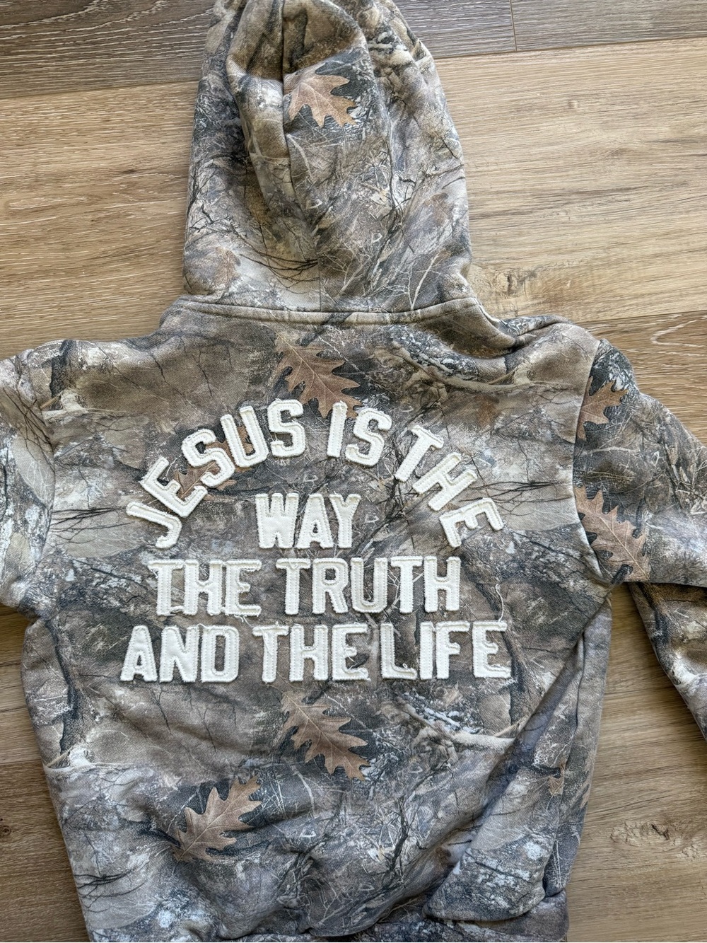 His Daily Bread Co youth hoodie - Picture 3 of 3
